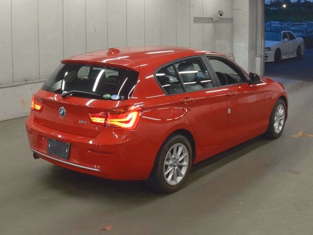 BMW 1-SERIES