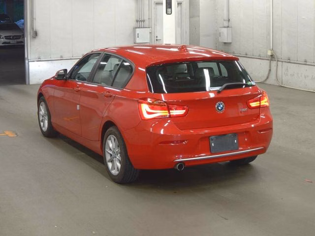 BMW 1-SERIES