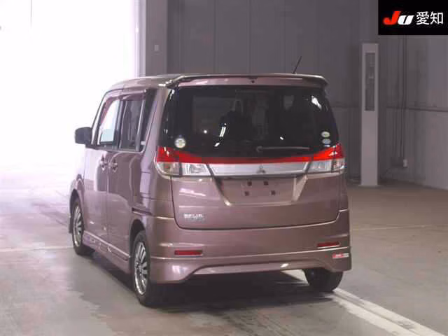 MITSUBISHI DELICA D:2