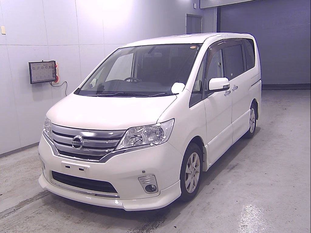 NISSAN SERENA
