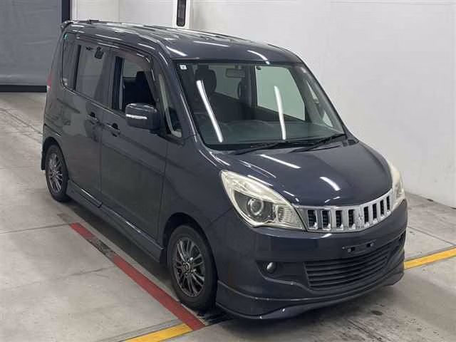 MITSUBISHI DELICA D:2