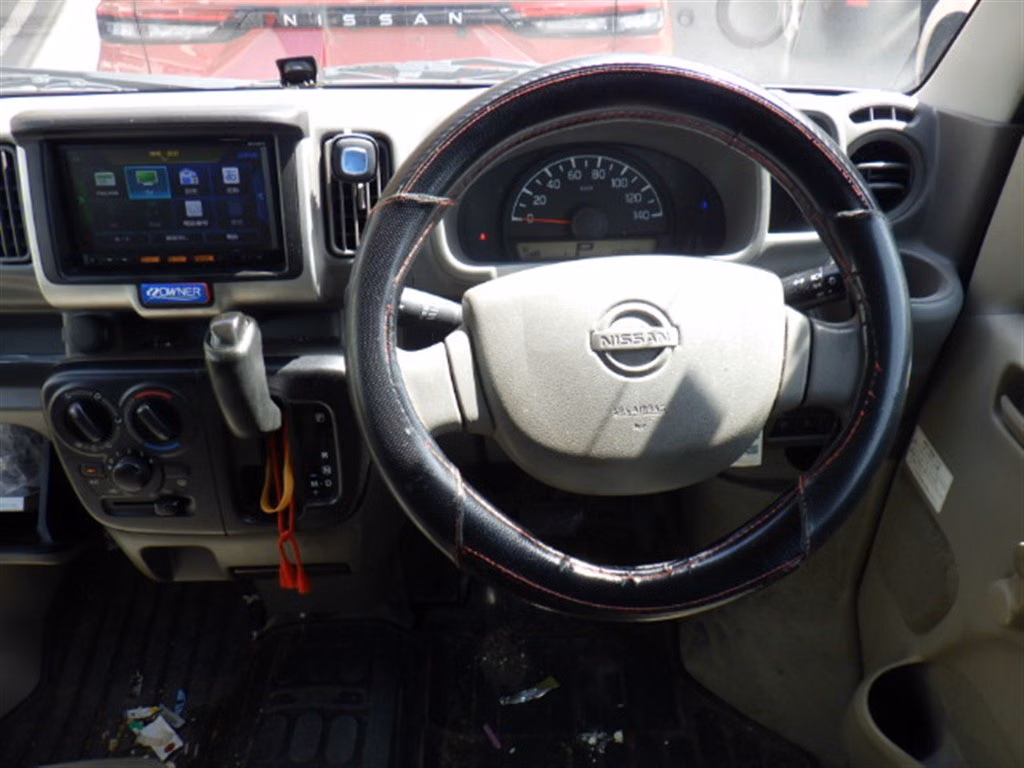 NISSAN NV100 CLIPPER