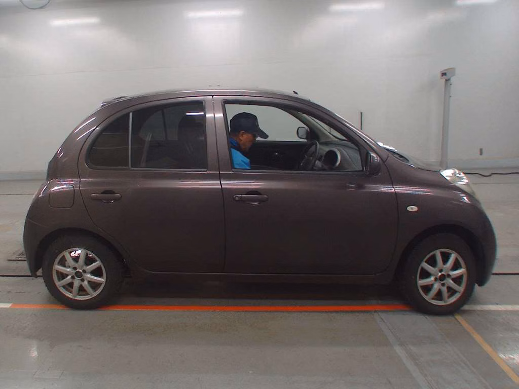 NISSAN MARCH