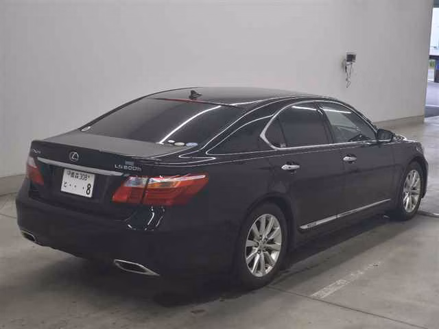 LEXUS LS600H