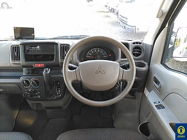 MITSUBISHI MINICAB