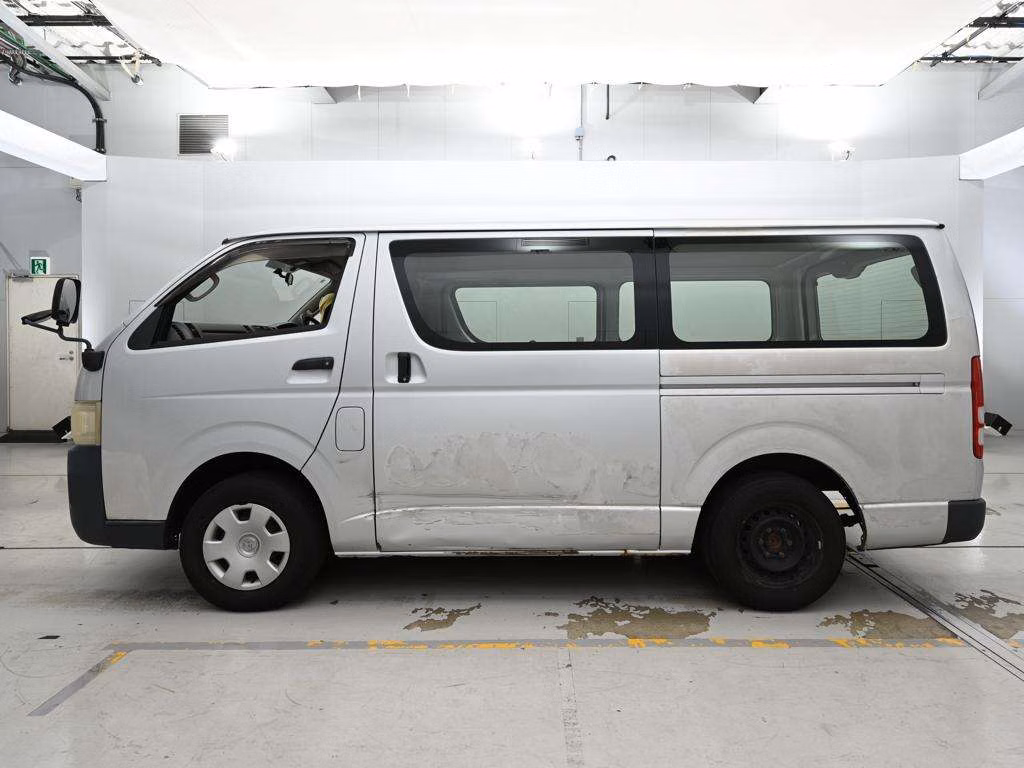 TOYOTA REGIUS ACE