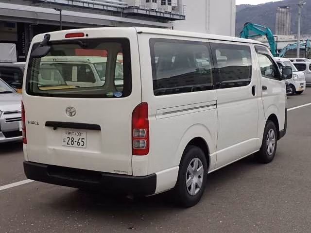 TOYOTA REGIUS ACE