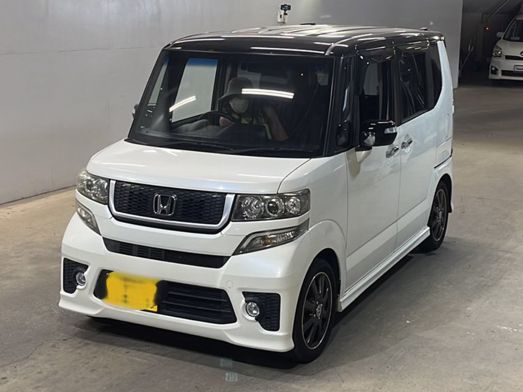 HONDA N-BOX