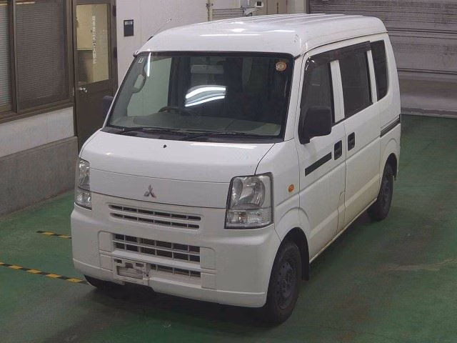 MITSUBISHI MINICAB