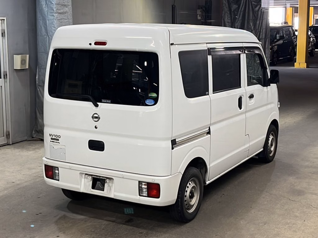 NISSAN NV100 CLIPPER