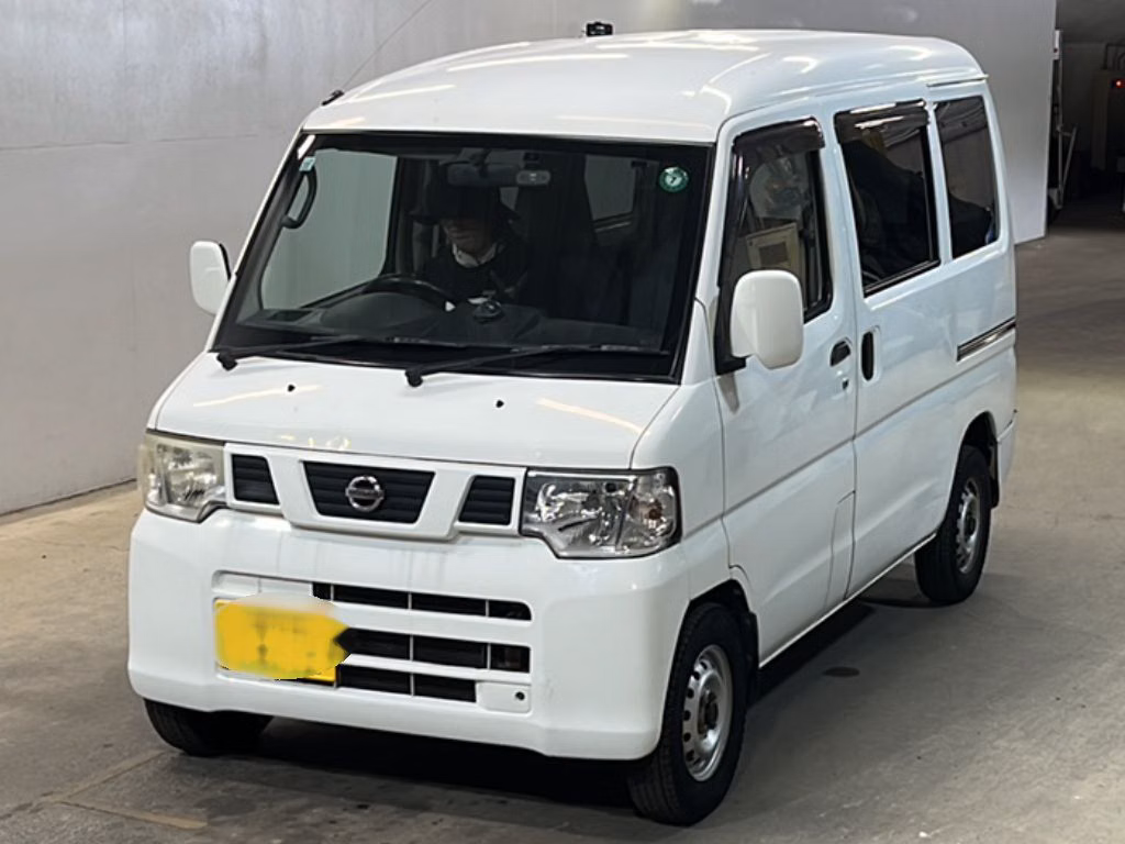 NISSAN NV100 CLIPPER