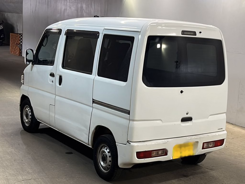 NISSAN NV100 CLIPPER