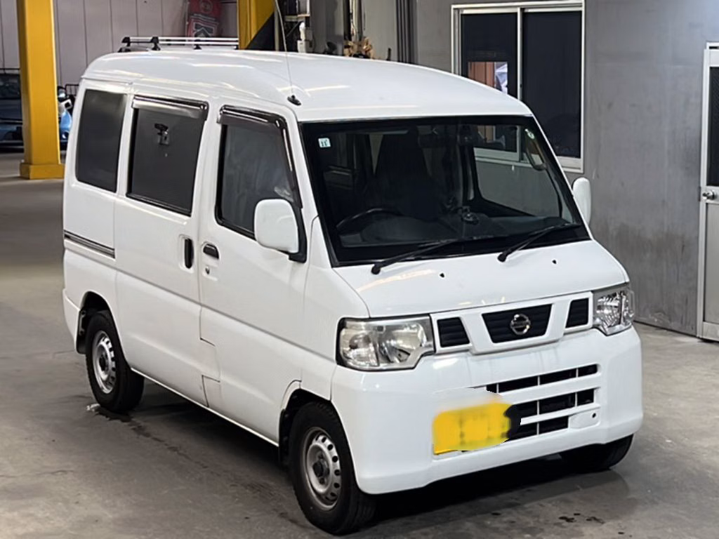 NISSAN NV100 CLIPPER
