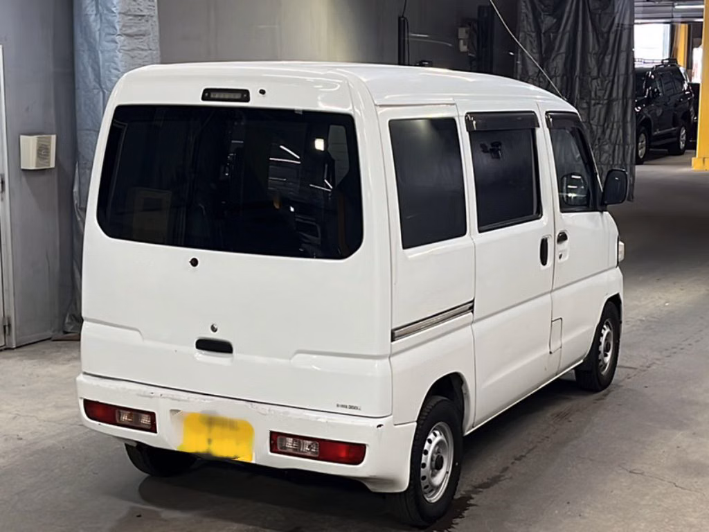 NISSAN NV100 CLIPPER