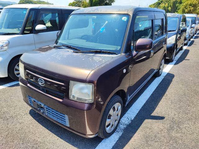 DAIHATSU MOVE CONTE