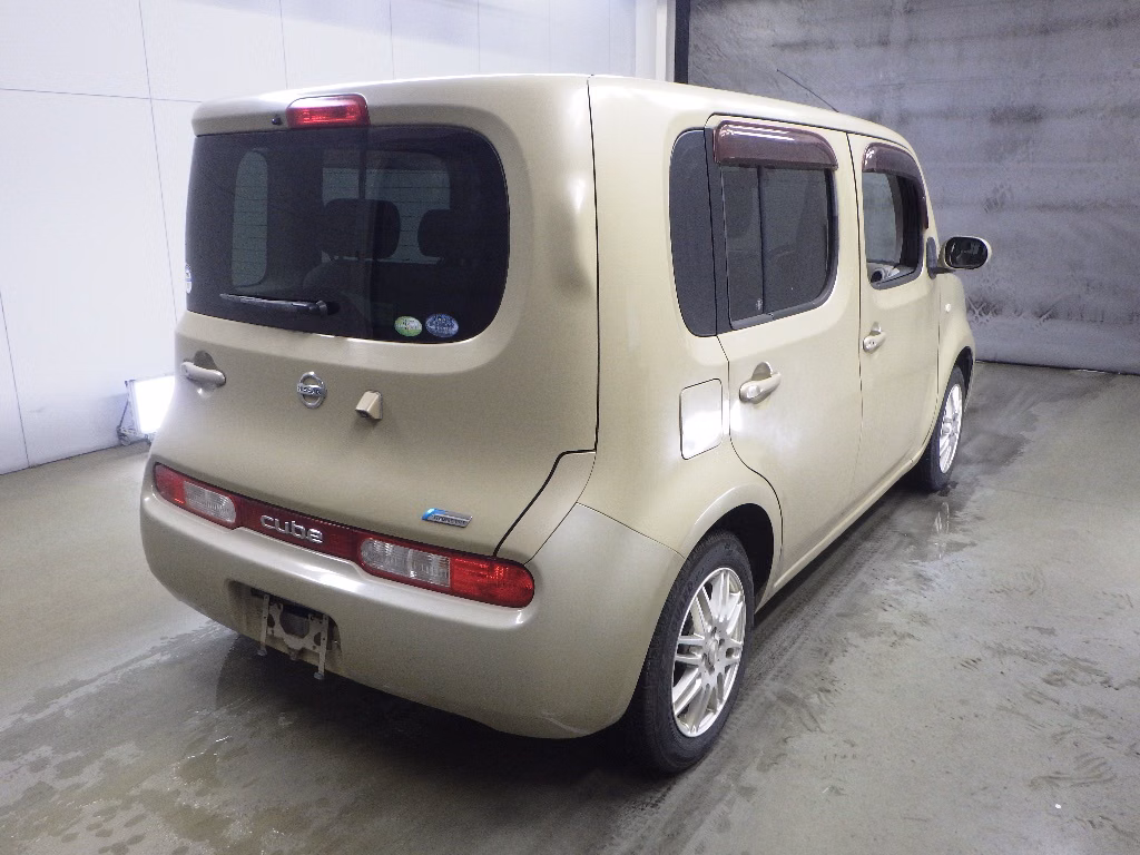 NISSAN CUBE