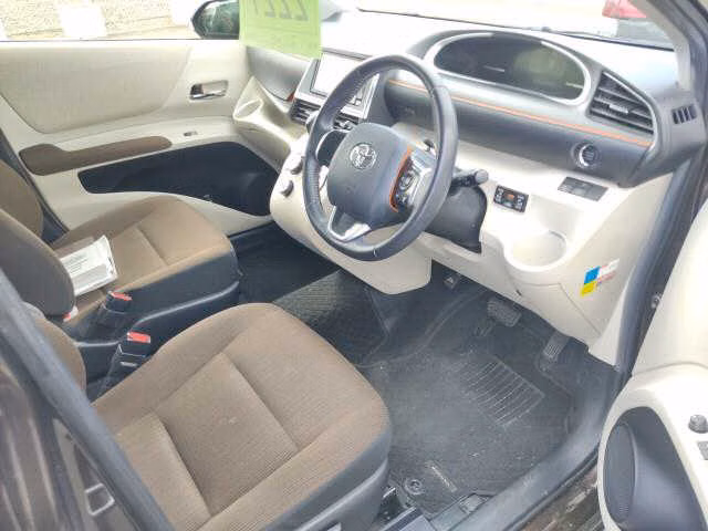 TOYOTA SIENTA