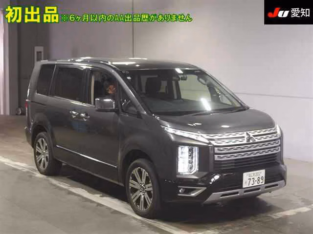 MITSUBISHI DELICA D:5