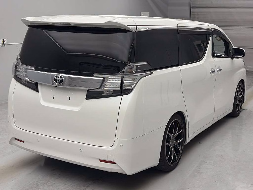 TOYOTA VELLFIRE
