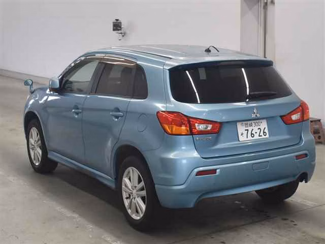 MITSUBISHI RVR