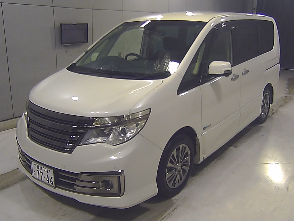 NISSAN SERENA