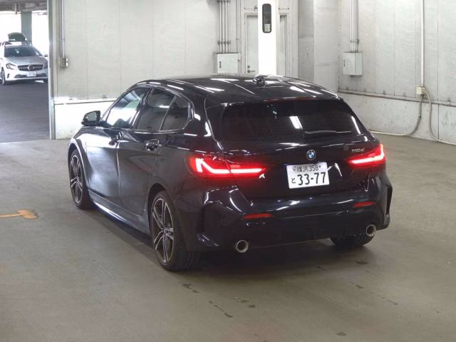 BMW 1-SERIES