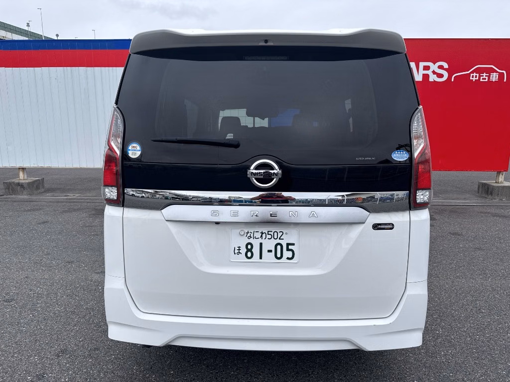 NISSAN SERENA