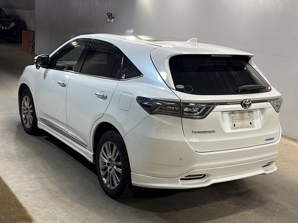 TOYOTA HARRIER