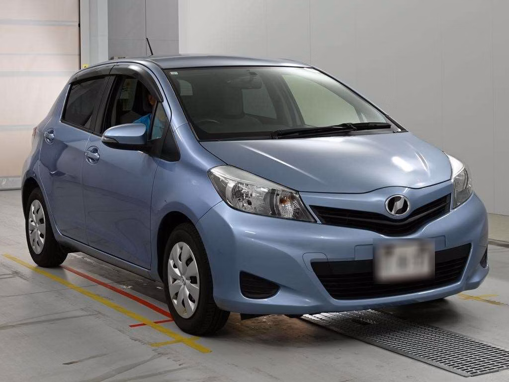 TOYOTA VITZ