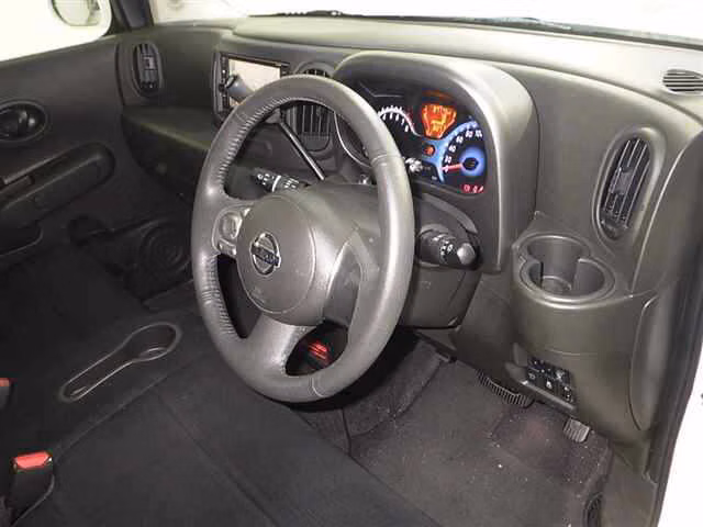 NISSAN CUBE