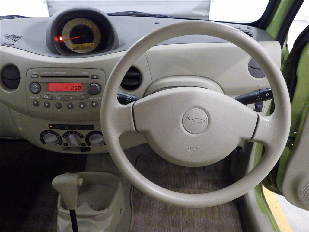DAIHATSU ESSE