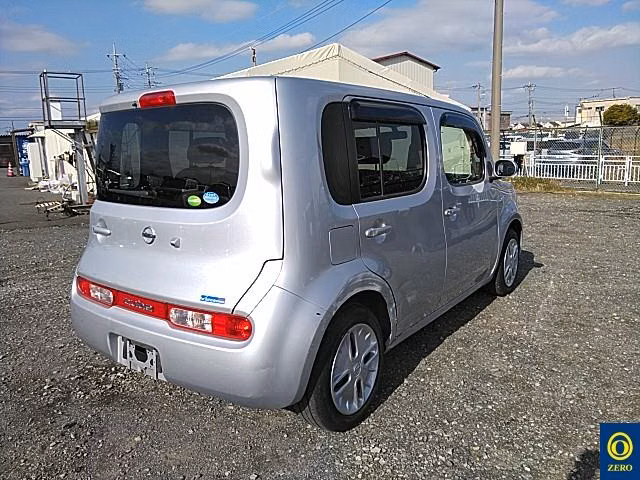 NISSAN CUBE