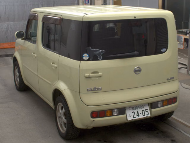 NISSAN CUBE