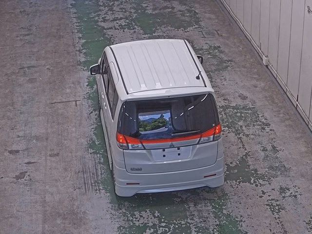 MITSUBISHI DELICA D:2