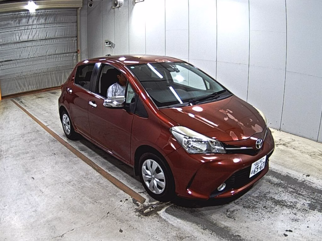 TOYOTA VITZ