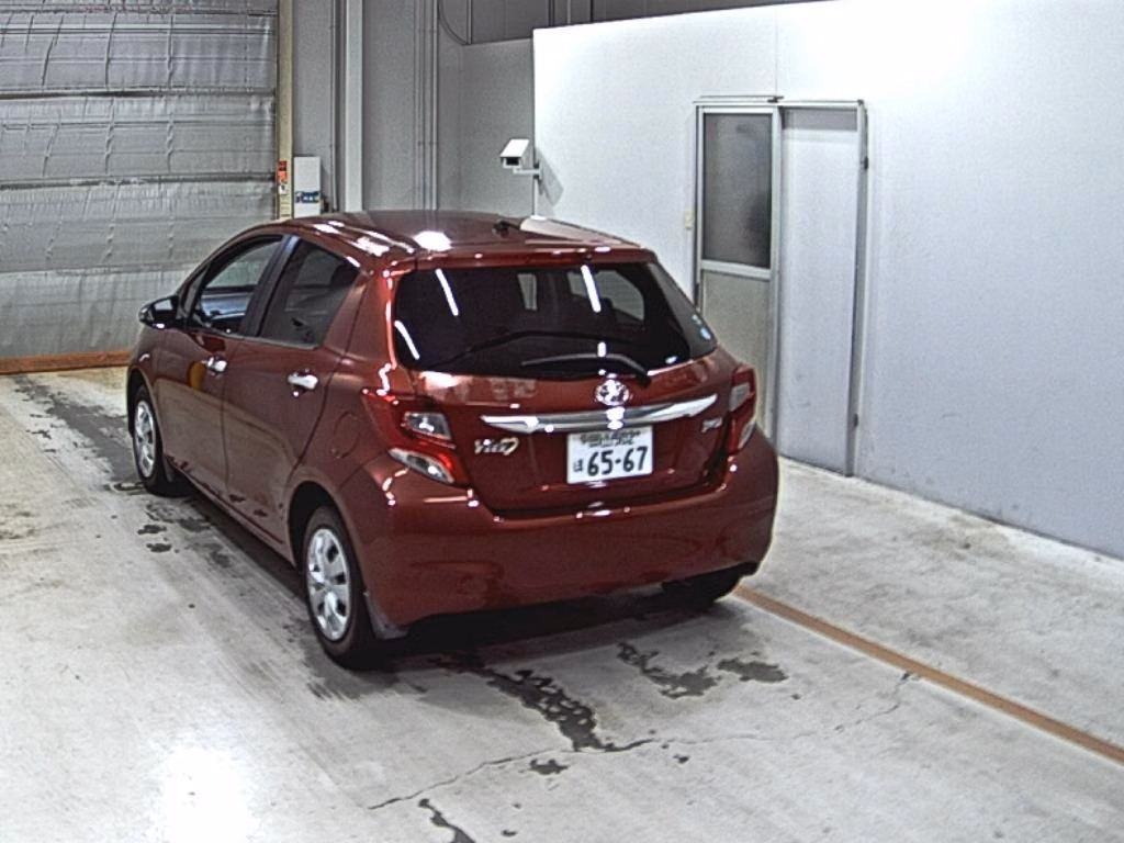 TOYOTA VITZ