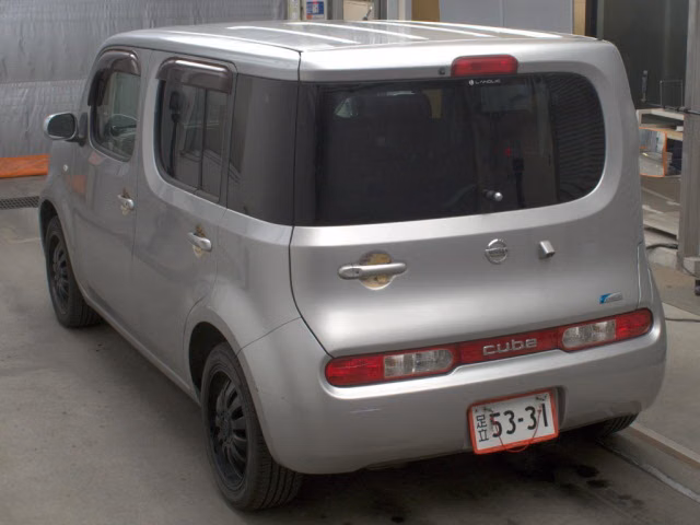 NISSAN CUBE
