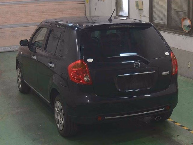MAZDA VERISA