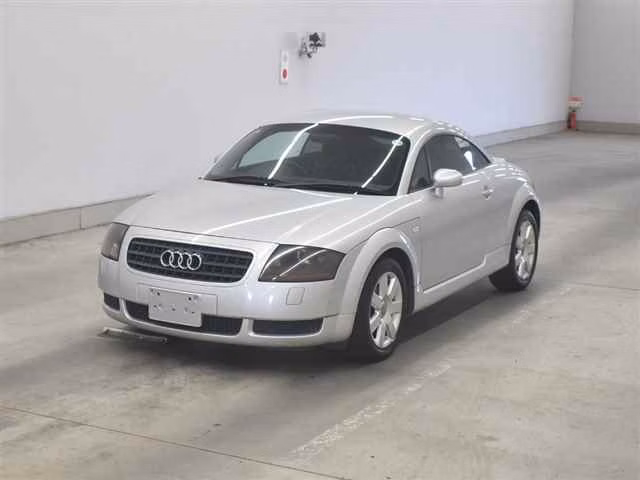 AUDI TT