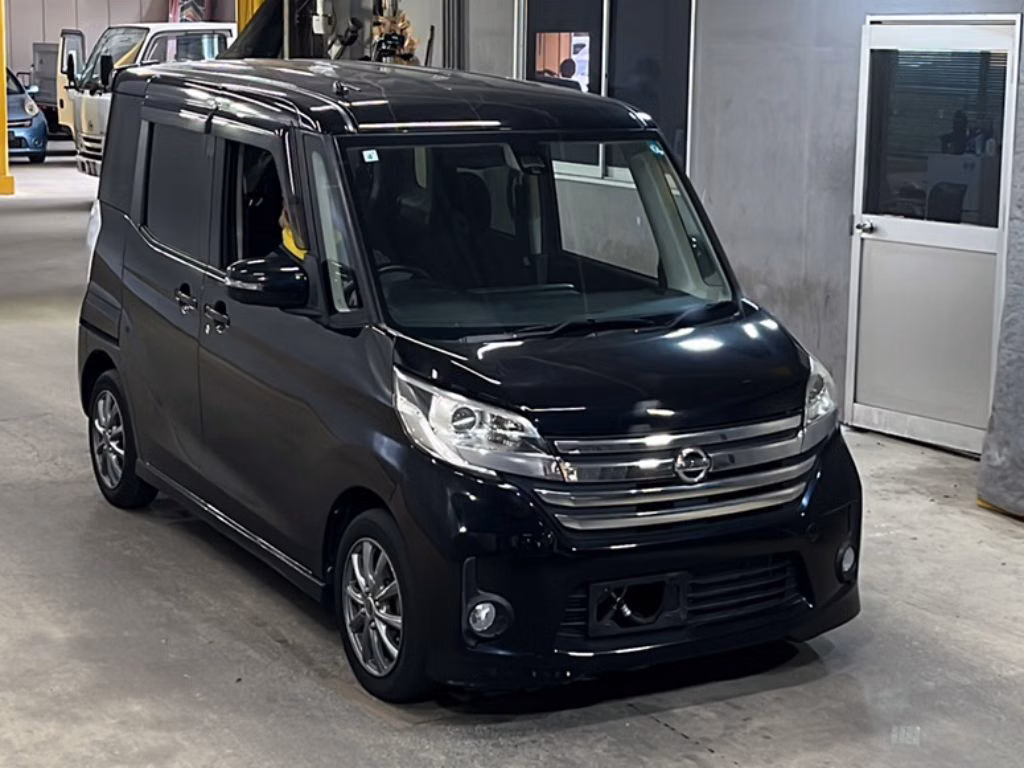 NISSAN DAYZ ROOX