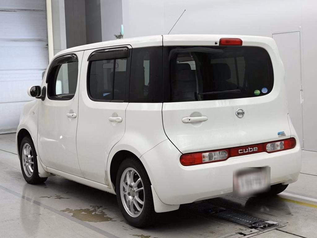 NISSAN CUBE