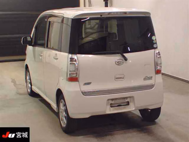 DAIHATSU TANTO EXE