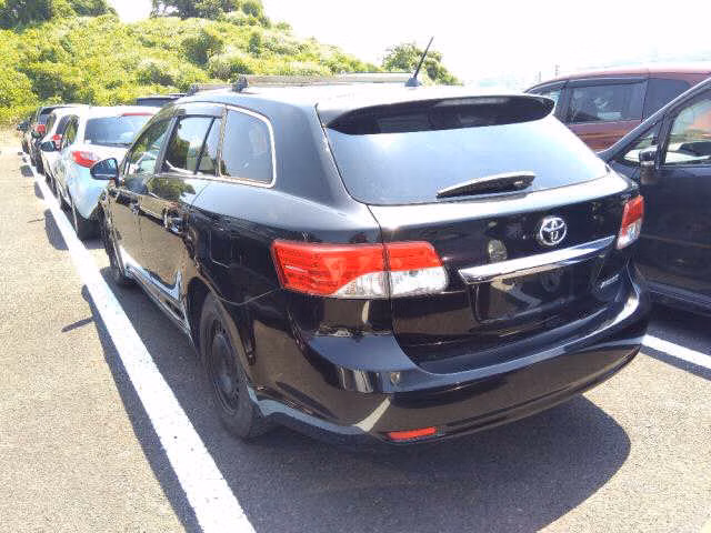 TOYOTA AVENSIS