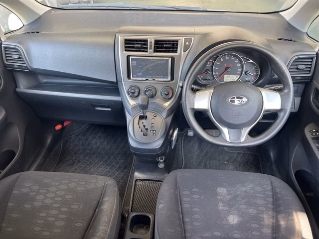 SUBARU TREZIA