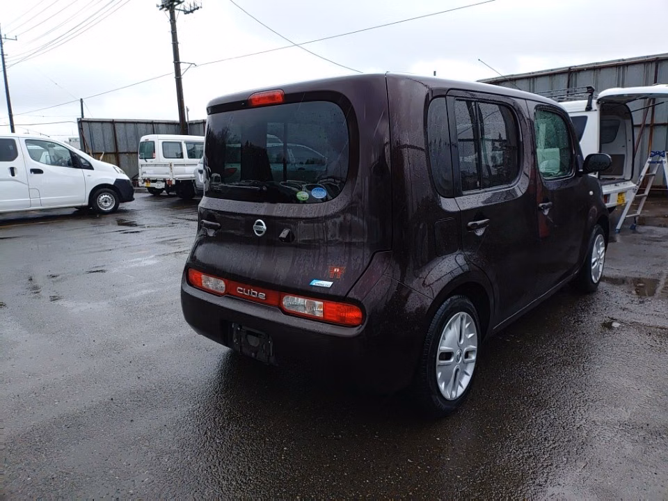 NISSAN CUBE