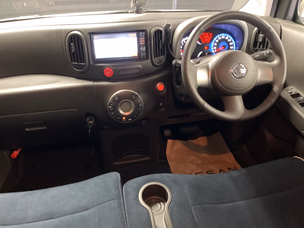 NISSAN CUBE