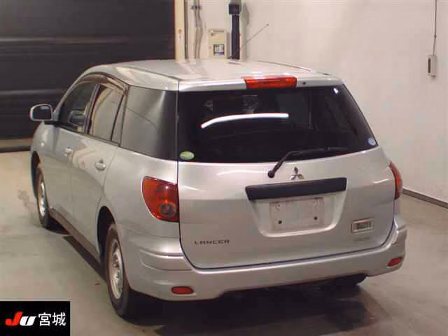 MITSUBISHI LANCER