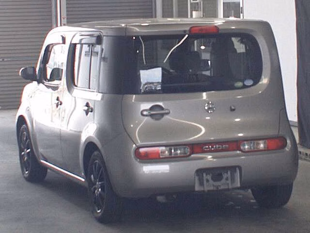 NISSAN CUBE