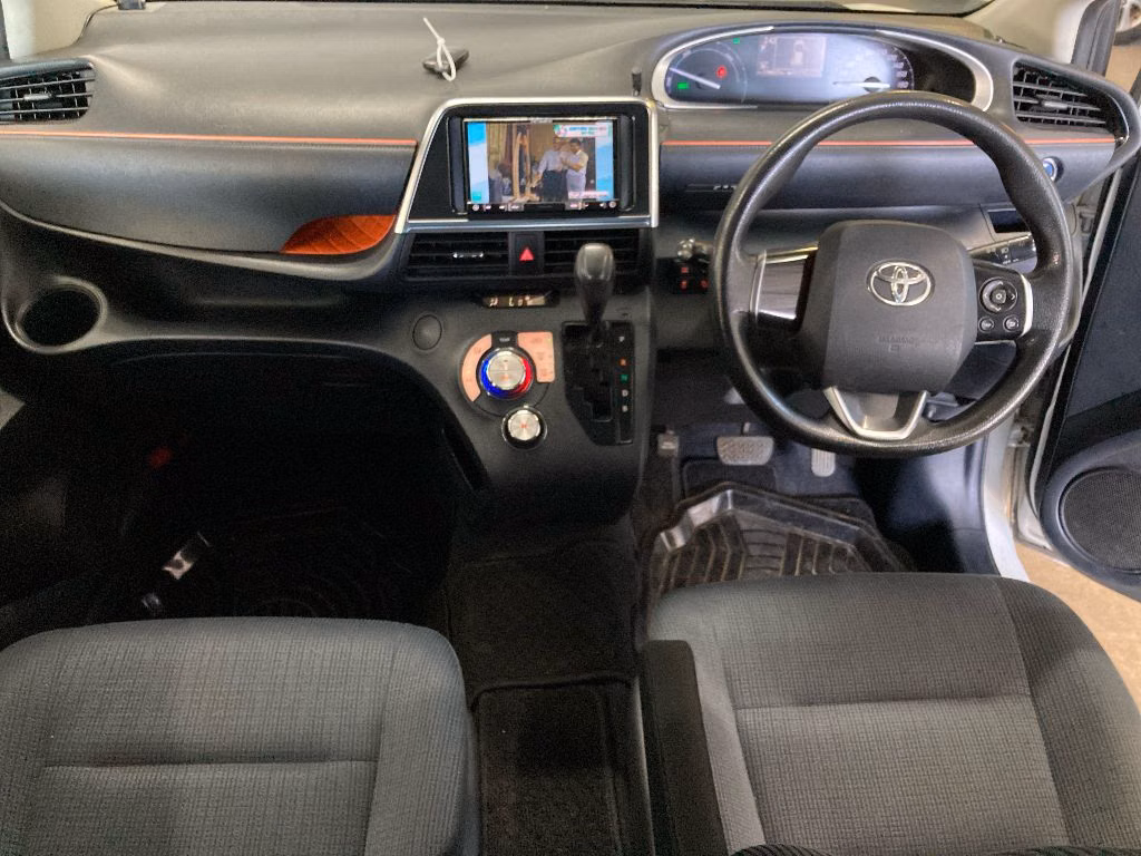 TOYOTA SIENTA