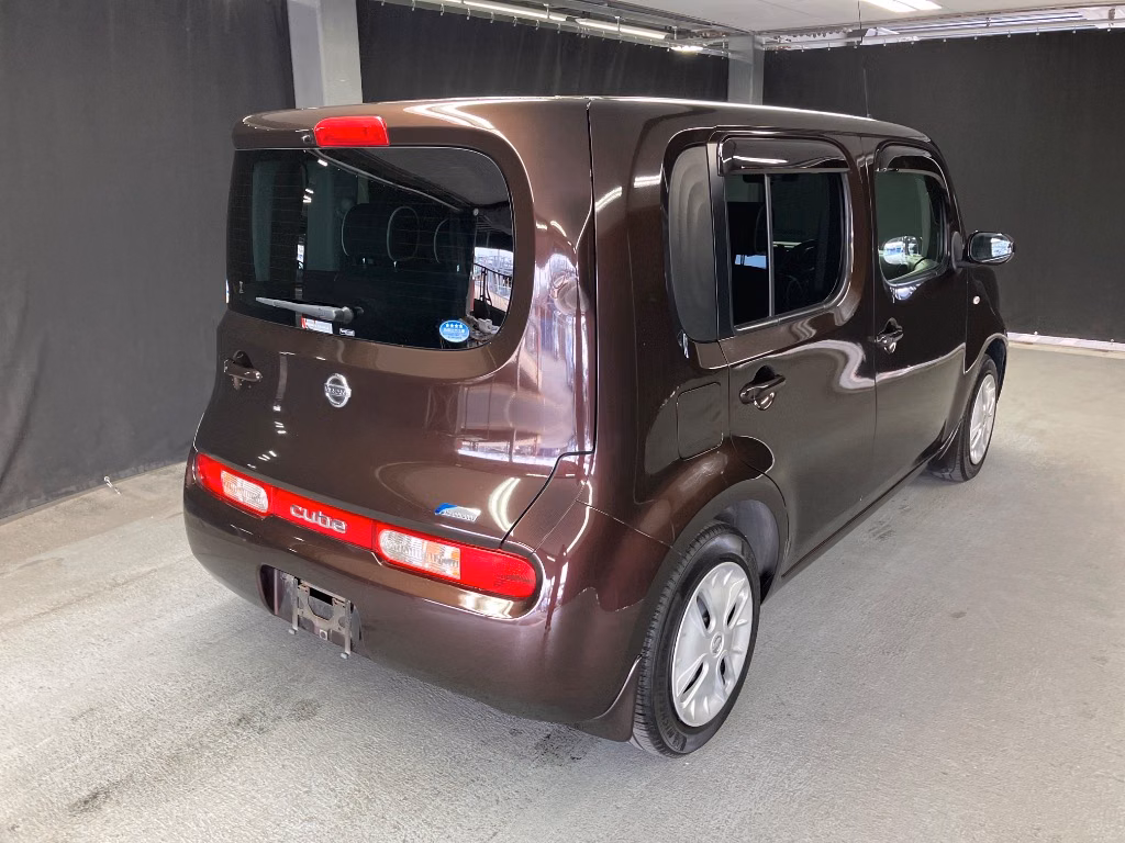 NISSAN CUBE